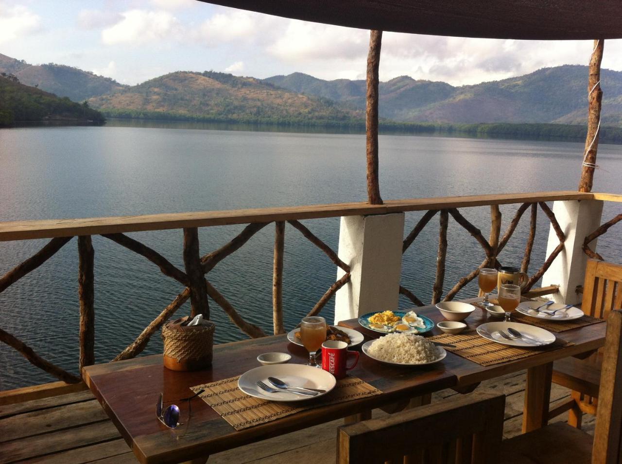 Borac Bay Bungalows Hotel And Resort Exterior foto